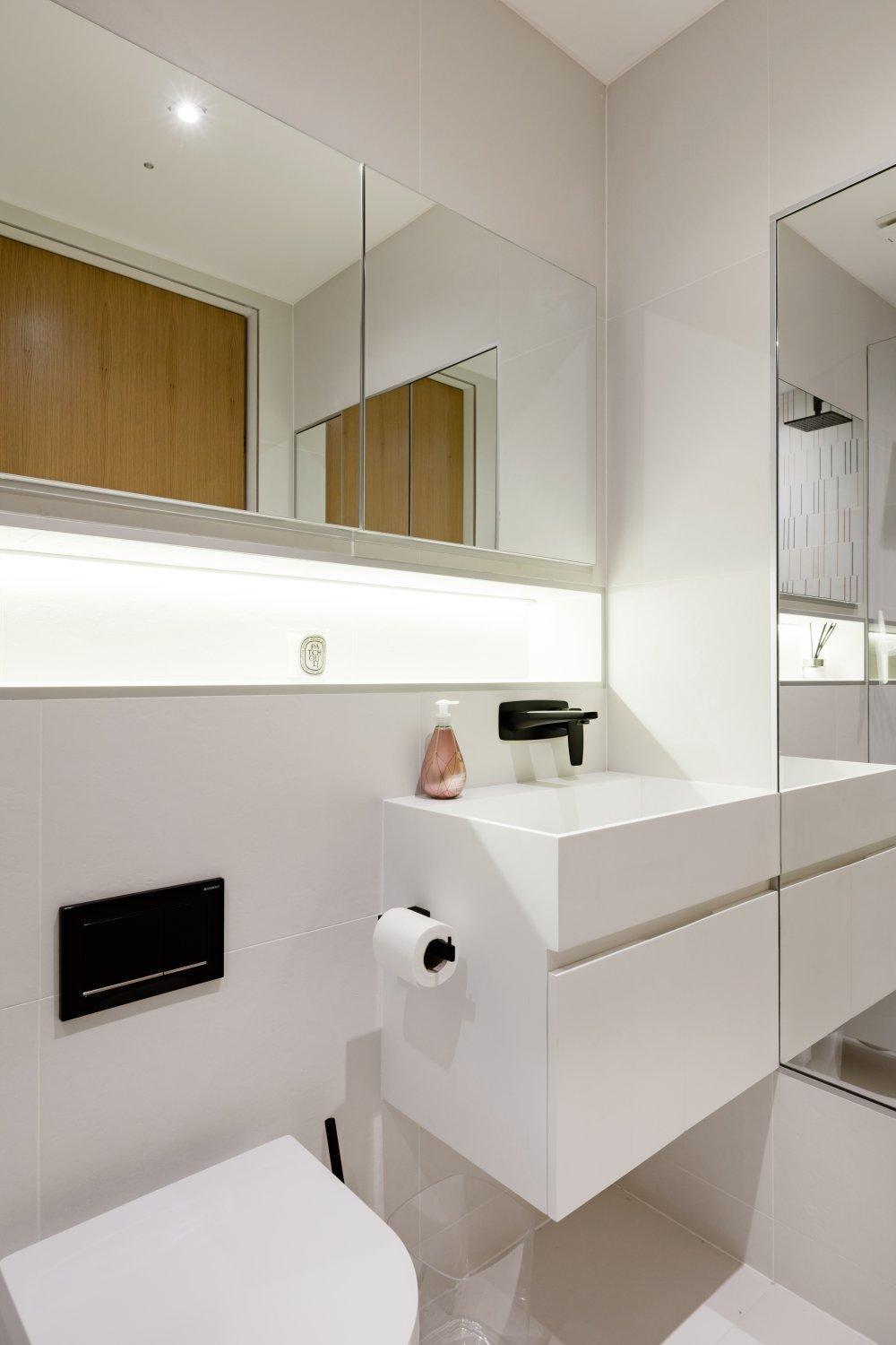 Modern Apartment & Rooms At Charing Cross Londres Extérieur photo