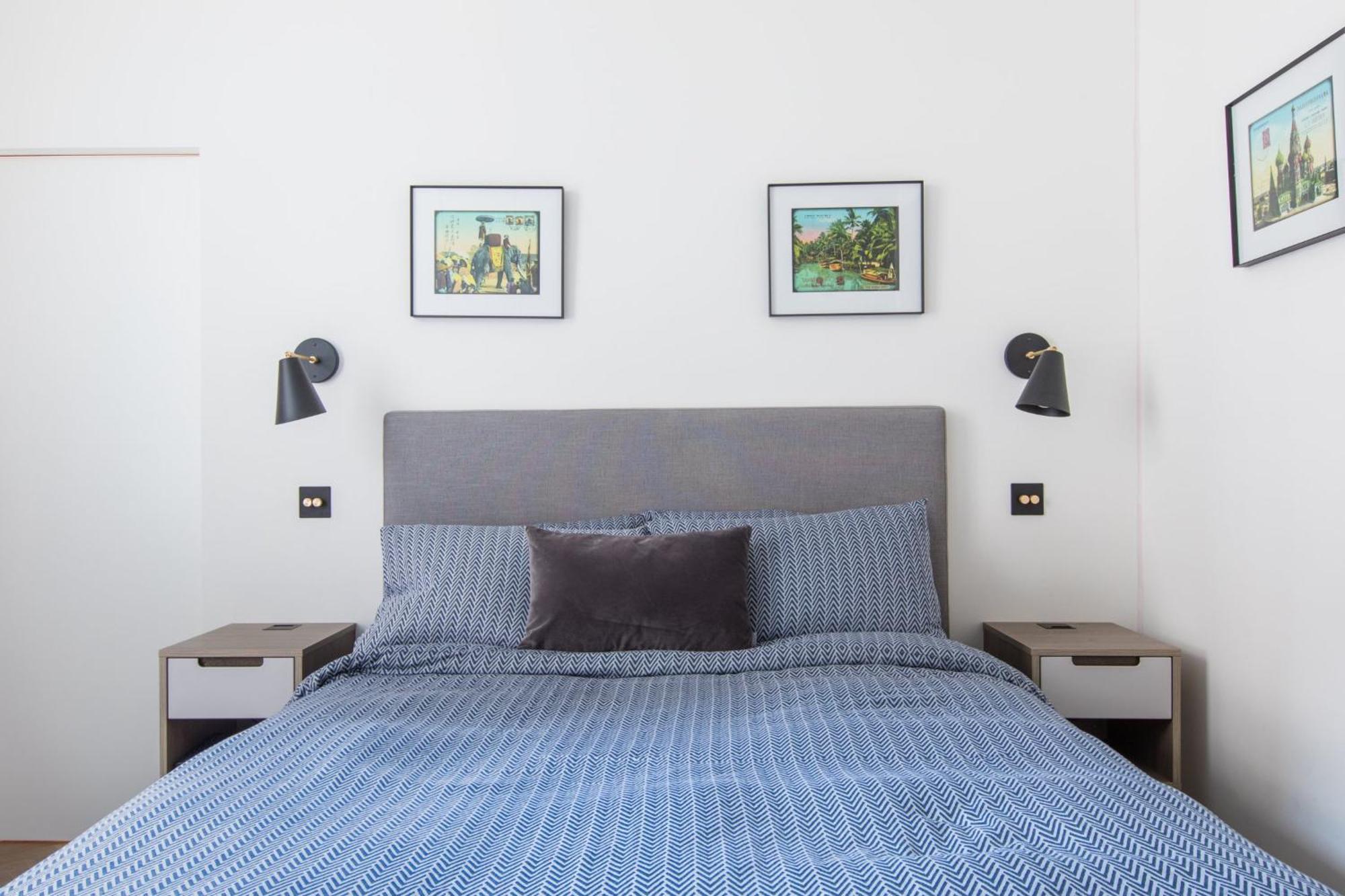 Modern Apartment & Rooms At Charing Cross Londres Extérieur photo
